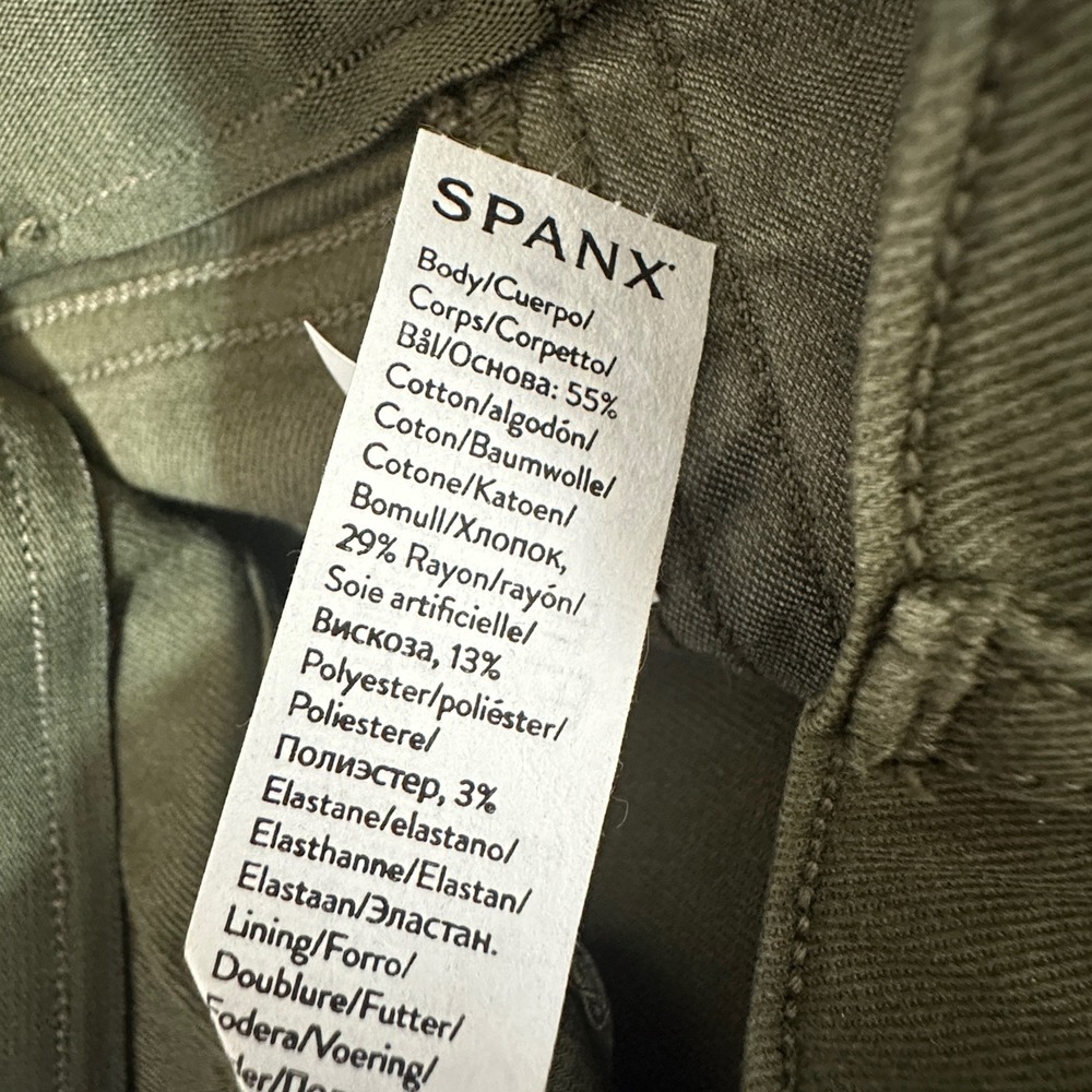 Spanx 6" Twill Short Darkened Olive Womens Medium Pull On Stretch NWT 20358R - Picture 6 of 6
